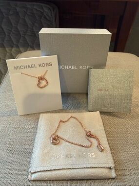 NWT Michael Kors Rose Gold Heart Pendant Necklace & Slider Bracelet Gift Set
